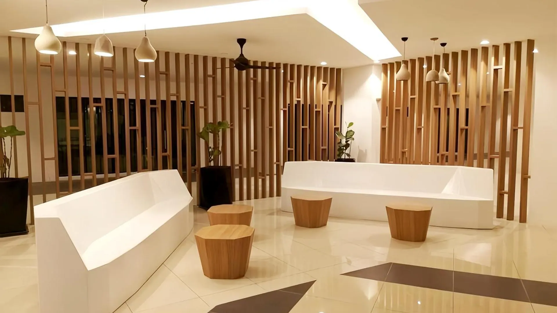 Meritus Residensi Penang ペライ 0*,